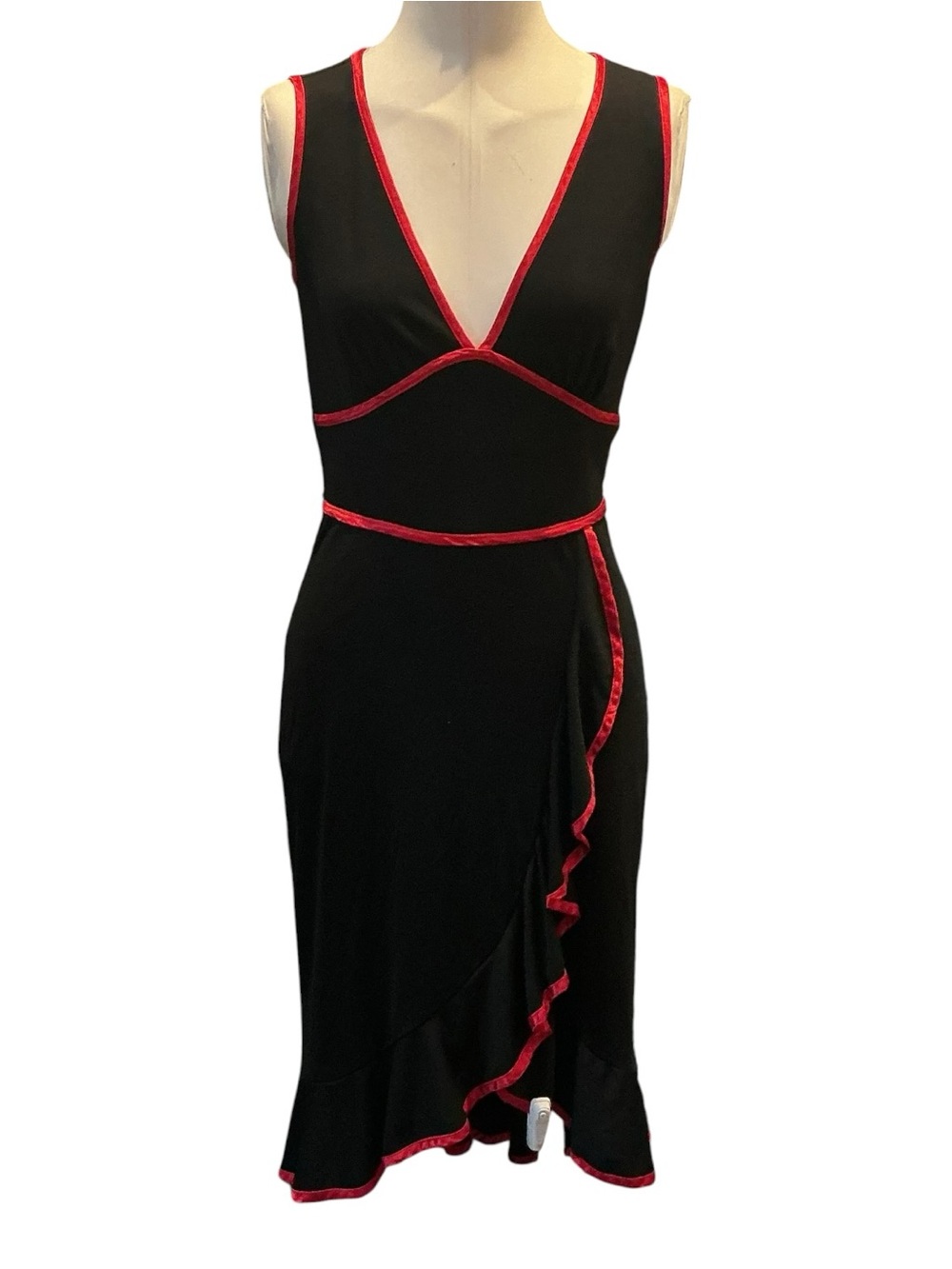 Vintage Y2K Ruby Rox V neck Asymmetrical Sleeveless Dress with Red Ribbon Lining